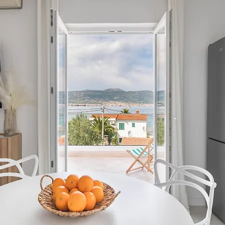 Modern In Slatine With Terrace Apartment