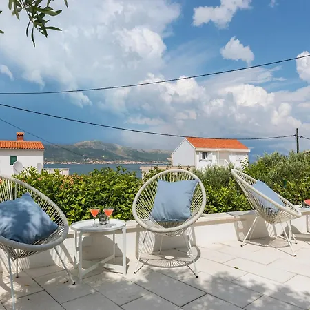 Apartment Modern In Slatine With Terrace